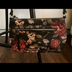 Black floral adjustable shoulder handbag